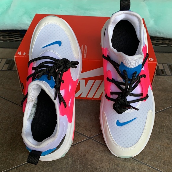 •NIKE REACT PRESTO WMNS - Picture 11 of 16